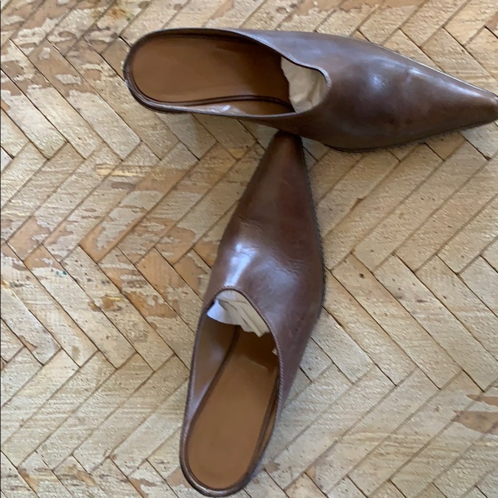 Donald Pliner Mules